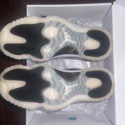 DMP Gratitude Jordan 11 Size 8.5 