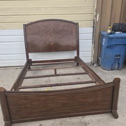 QUEEN BED FRAME 