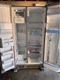 New Refrigerator whirlpool with warranty