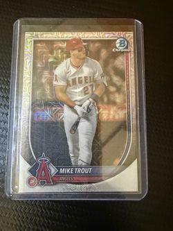 Bowman Chrome Mike Trout