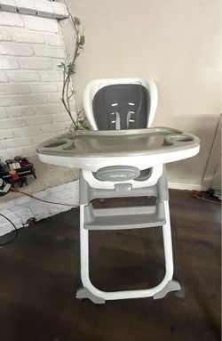 Baby eating chair