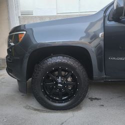 MOTO Truck Rims And Tires