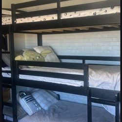 Triple bunk beds