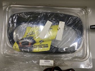 Harley Davidson   98 & Up Road Glide Fairing Lens And Straps 