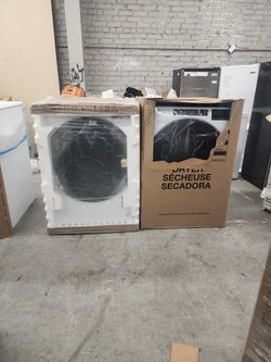 New Whirlpool Front Loader Washer And Dryer Set