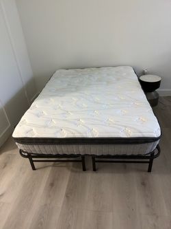 Full size mattress FREE like new