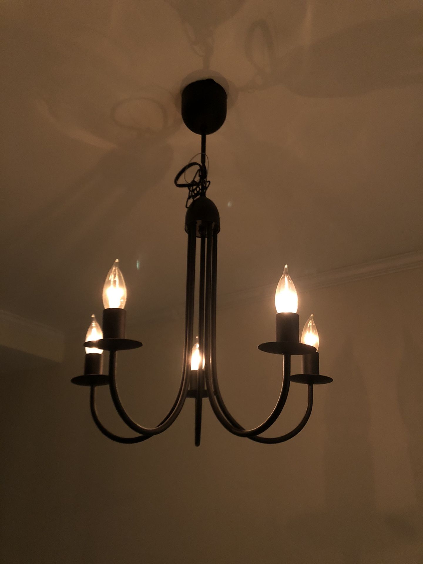 Gorgeous Chandelier - as new with DIMMABLE lights