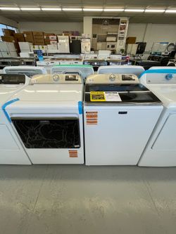 Maytag Set 4.7 Cu Ft Washer and Dryer Gas 7.4 Cu Ft Extra Power