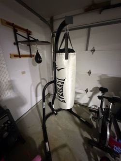 Punching Bag & Stand 80 pound