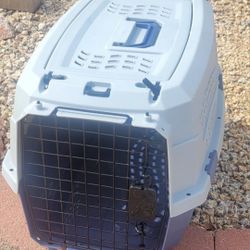 Like New Double Door Dog or Cat Carrier Top Loading Crate