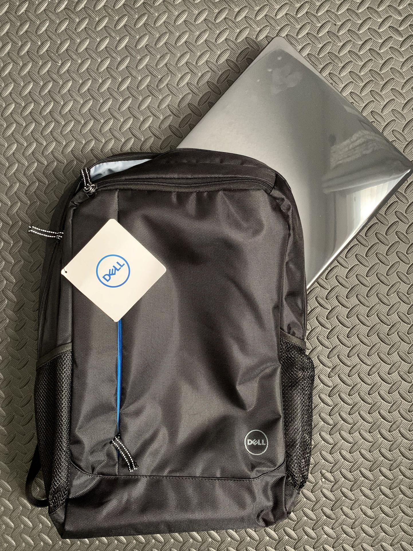 Brand New Never Used DEll Inspiron 15 3000 Laptop Computer with Dell backpack and Dell mouse.