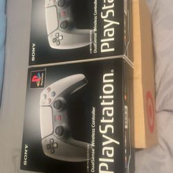 PlayStation 5 Controller 30th Edition