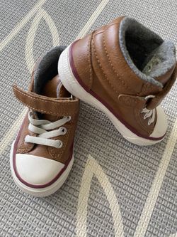 4 Pair Of Size 6 Toddler Boy Shoes 