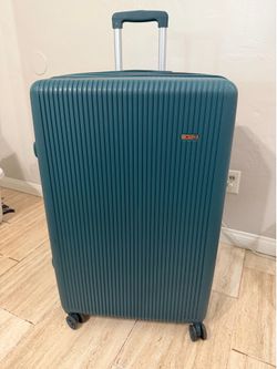 Large luggage bag
