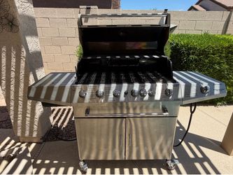 Brinkmann stainless steel natural gas grill
