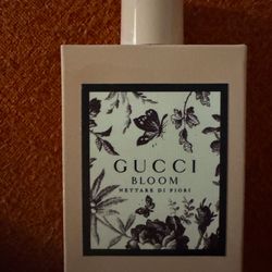 Gucci fragrance discontinued 3.4 bottle