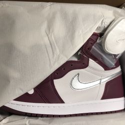 Nike Jordan 1 High OG “Bordeaux” 6Y,10, 10.5 **NEW**