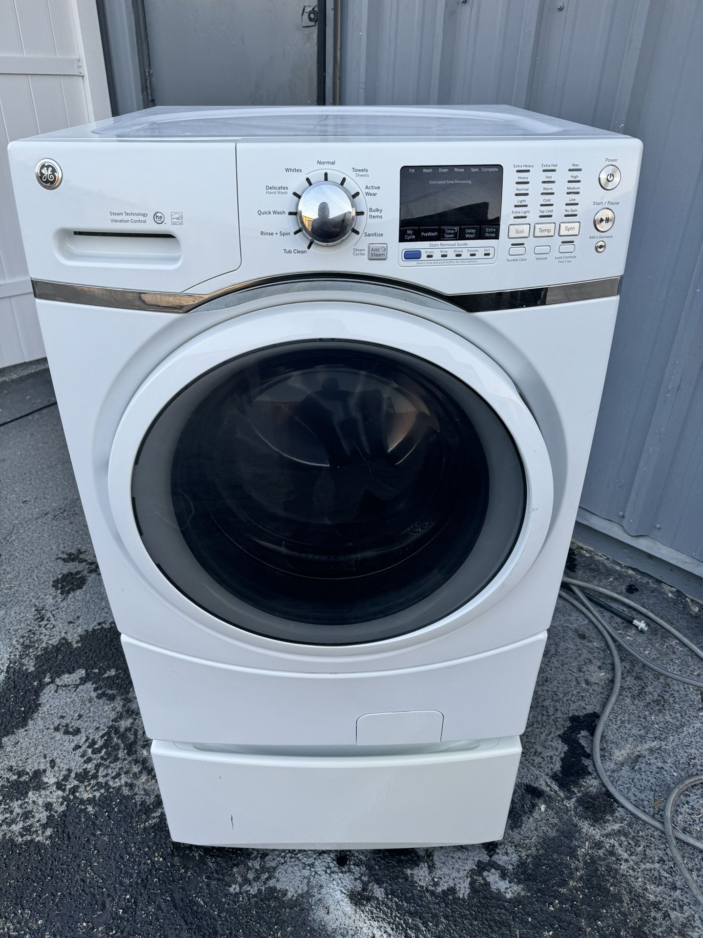 Ge Washer With Pedestal 