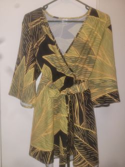 Kealawai blouse 2x never used $30