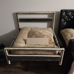 Rustic look puppy bed