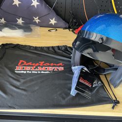 Daytona Helmets 3/4 Shell Open Face Motorcycle Helmet – DOT Approved [Blue Metal Flake] [2XL]