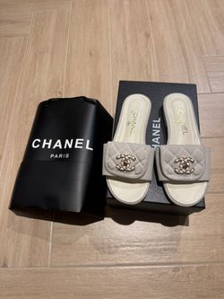 Chanel Sandals Size 7.5