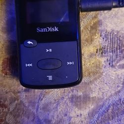 SanDisk 8GB Clip Jam MP3 Player, Black - microSD card slot and FM Radio With Headphones 