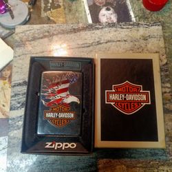 Vintage Harley Davidson Zippo Lighter Never Been Used.