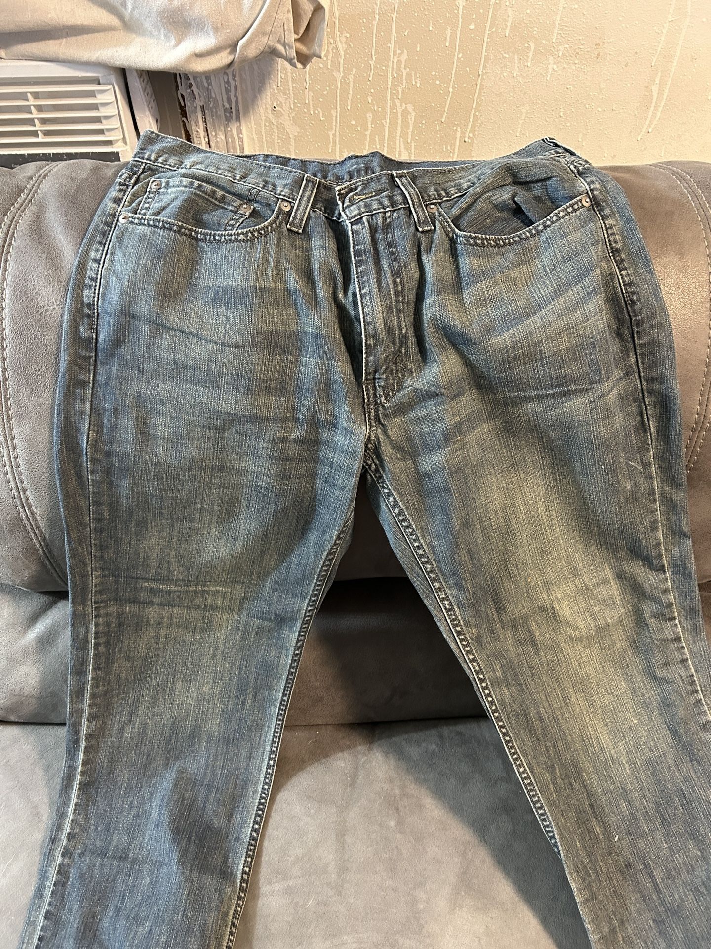 Levi’s Men’s 514 Jeans Without Tags 
