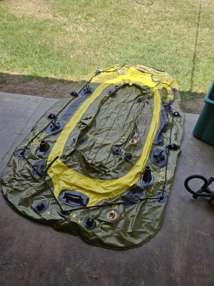 Sevylor Hf 280 4 Person Fish Hunter Inflatable