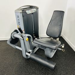 Matrix G7 Commercial Leg Extension Machine - Gym Equipment
