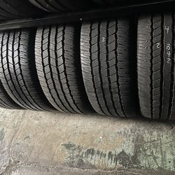 SET OF TIRE 285 45 22 MICHELIN 85% LIFE