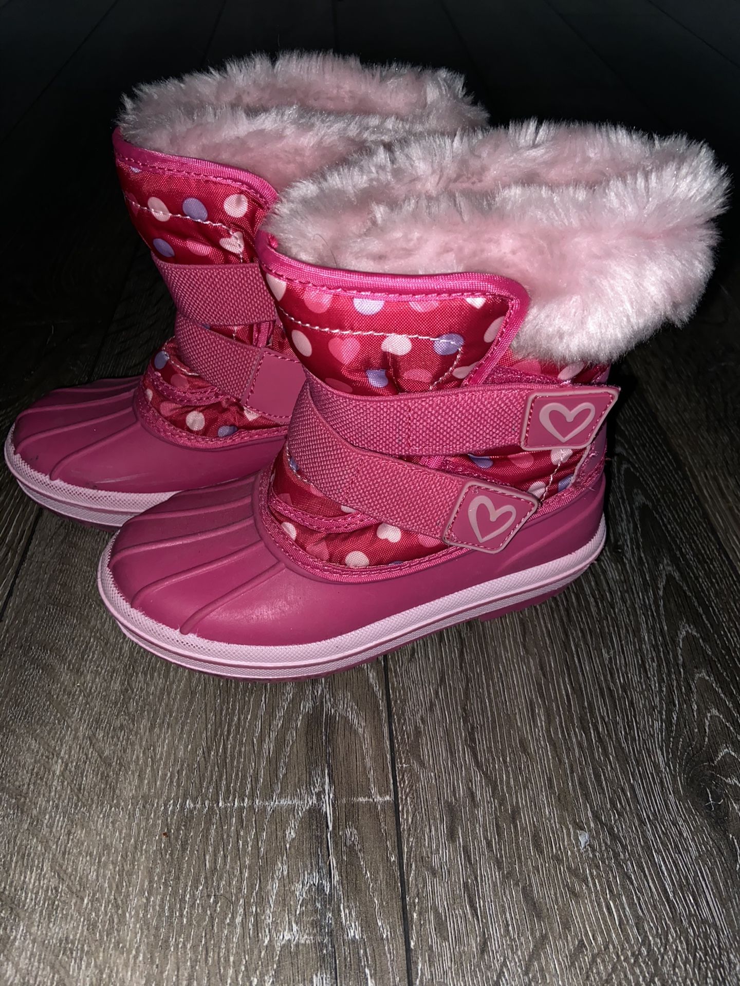 Snow Boots (9/10) and Bib (4T)