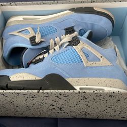 Air Jordan 4 University Blue