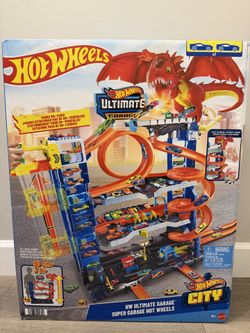 Hot Wheels Mattel Ultimate Garage Playset New