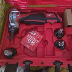 Milwaukee Propex Expansion Tool