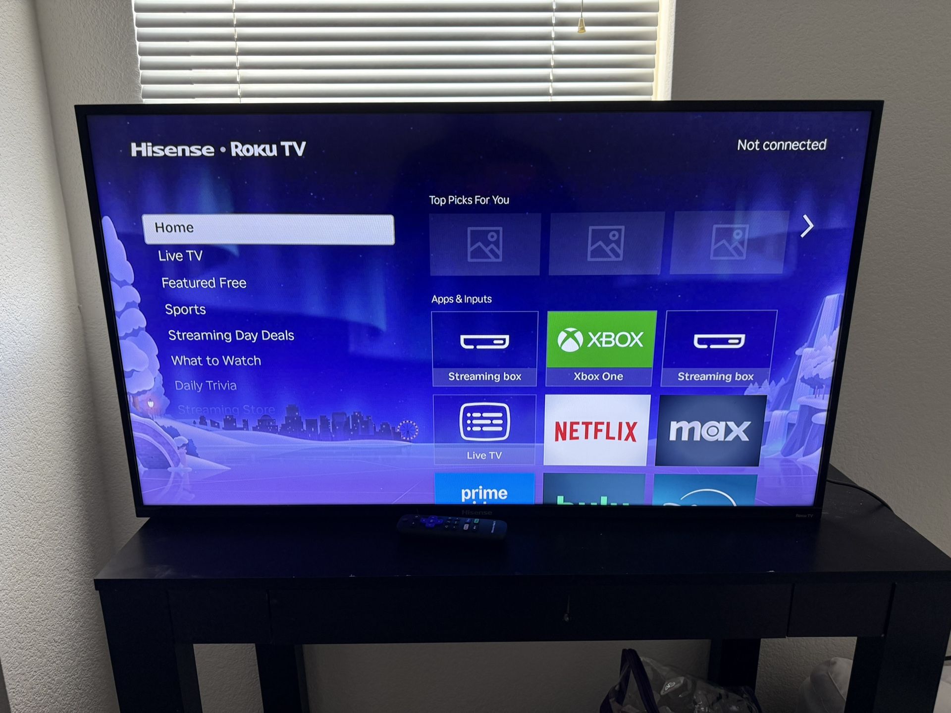 Hisense 40” LED LCD TV (Model 40H4030F1) — Great Condition