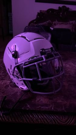 f7 with visor youth large