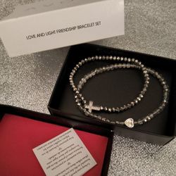 AVON LOVE AND LIGHT FRIENDSHIP BRACELET SET 
