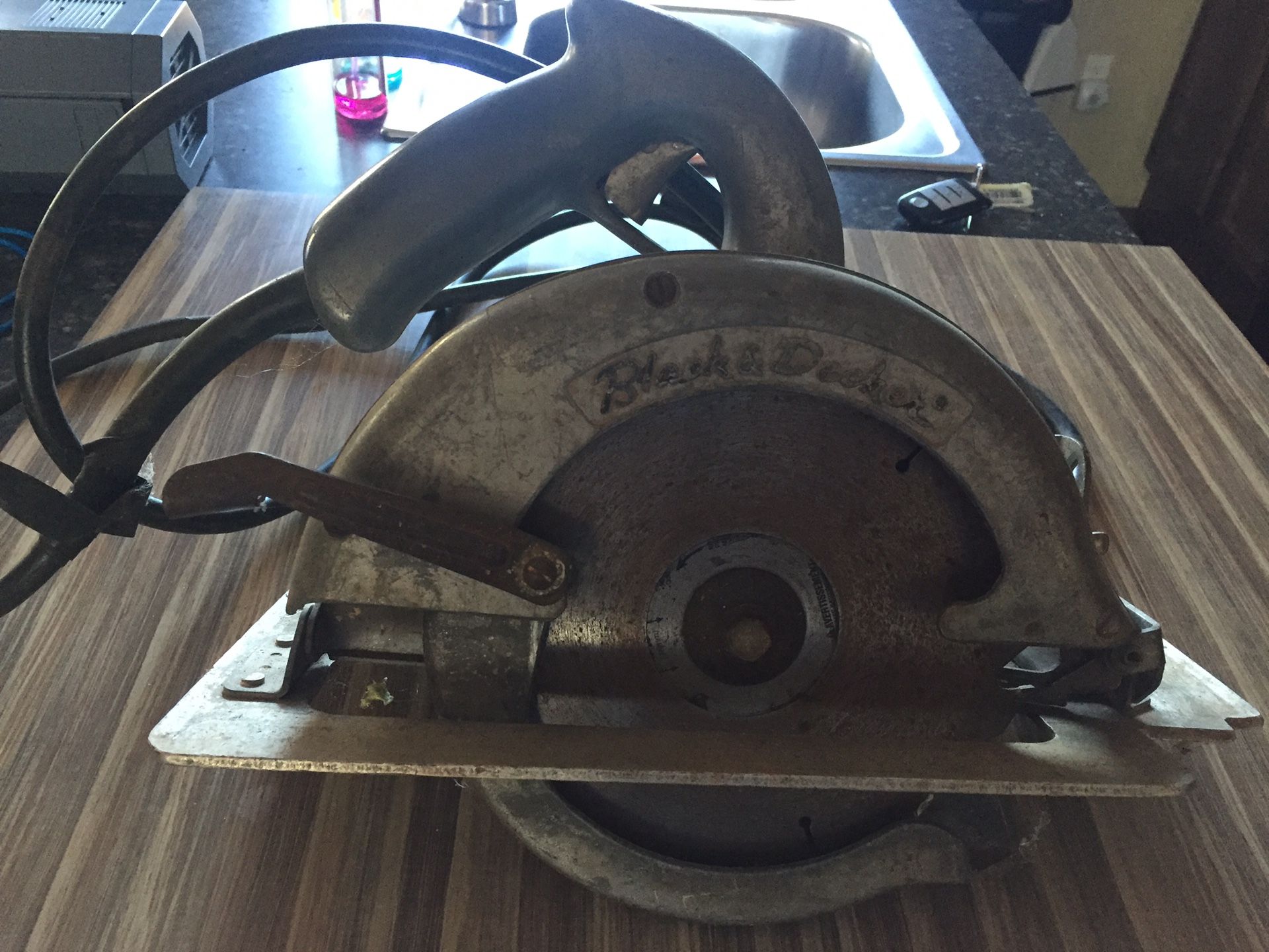 Black and decker power saw
