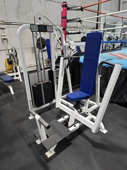 Life Fitness Foot Pedal Seated Chest Press Commercial Gym Equipment Exercise Weight Machine