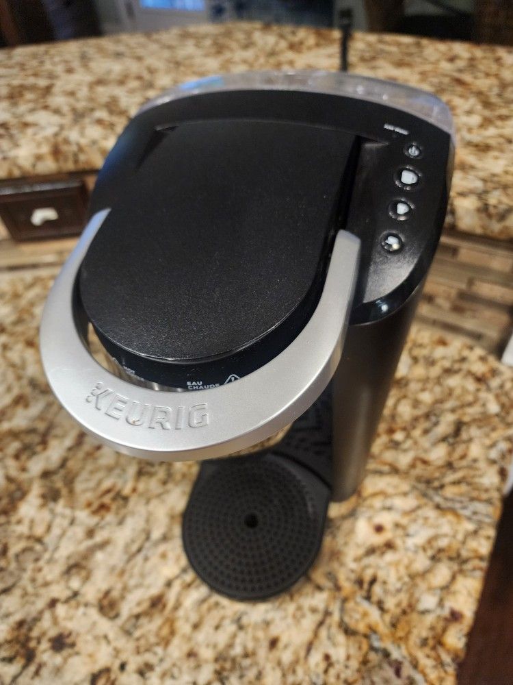 *** KEURIG COFFEE MAKER ***