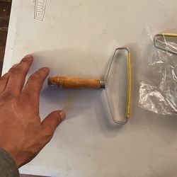 Lint Remover