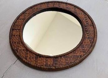 Nice round wall mirror Bamboo Design brown 22.5”X 22.5” 