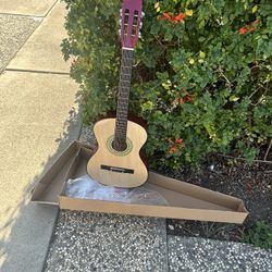 Acoustic Guitar. 38 Inch 