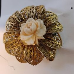Broach 