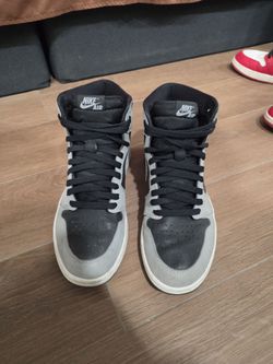 Jordan 1s 10.5 men