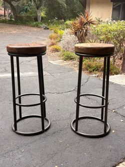 Bat stools