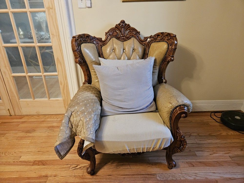 Antique Leather Living Room Set