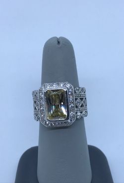 .925 silver Ring Emerald shape yellow stone Estate Jewelry
